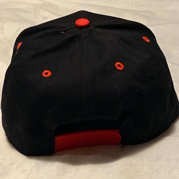 Deadpool Themed Snapback - Picture 2 of 4